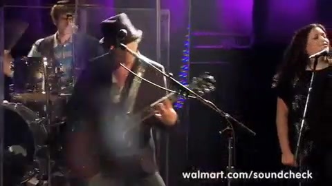 Demi Lovato - Remember December - Walmart Souncheck 1507