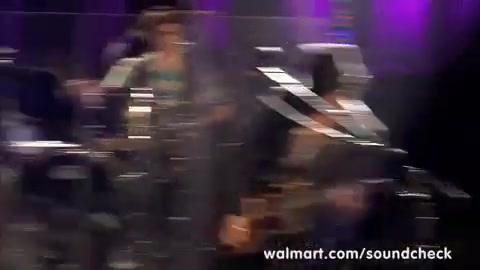 Demi Lovato - Remember December - Walmart Souncheck 1511