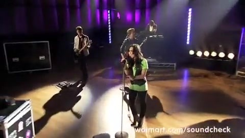 Demi Lovato - Remember December - Walmart Souncheck 560