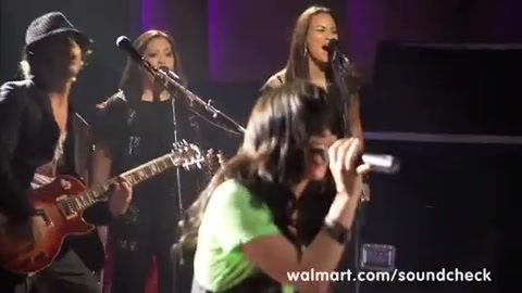 Demi Lovato - Remember December - Walmart Souncheck 1536