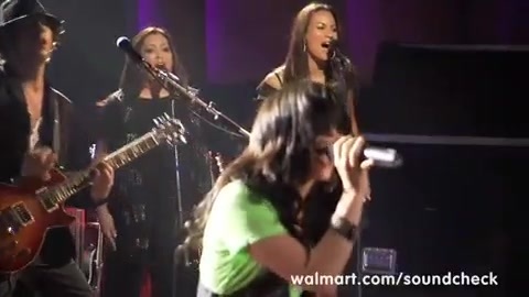 Demi Lovato - Remember December - Walmart Souncheck 1538