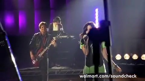 Demi Lovato - Remember December - Walmart Souncheck 205 Demi Lovato - Remember December - Walmart Souncheck 205