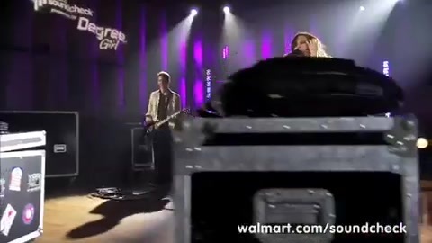 Demi Lovato - Remember December - Walmart Souncheck 1076 Demi Lovato - Remember December - Walmart Souncheck 1076