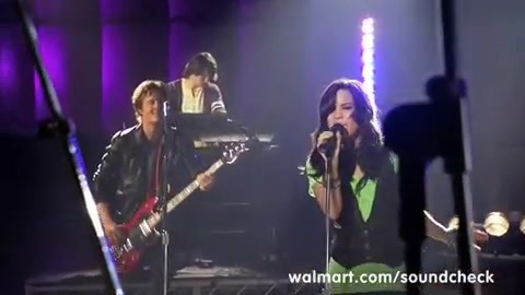 Demi Lovato - Remember December - Walmart Souncheck 213 Demi Lovato - Remember December - Walmart Souncheck 213