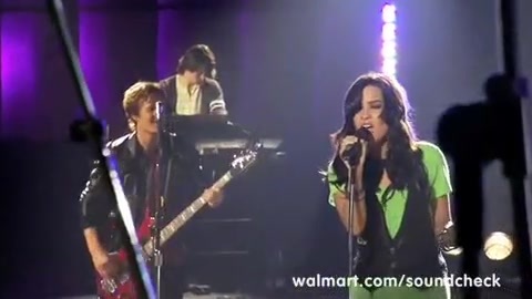 Demi Lovato - Remember December - Walmart Souncheck 220 Demi Lovato - Remember December - Walmart Souncheck 220