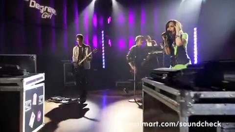 Demi Lovato - Remember December - Walmart Souncheck 1083 Demi Lovato - Remember December - Walmart Souncheck 1083