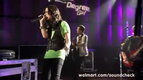 Demi Lovato - Remember December - Walmart Souncheck 1586