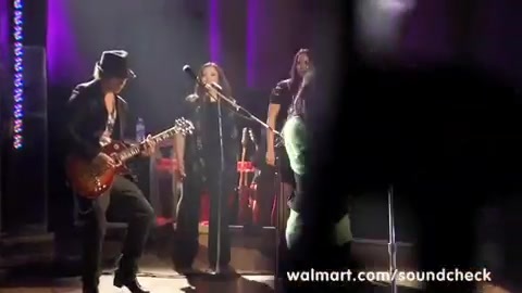 Demi Lovato - Remember December - Walmart Souncheck 255