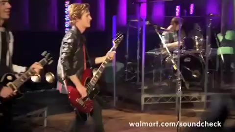 Demi Lovato - Remember December - Walmart Souncheck 425 Demi Lovato - Remember December - Walmart Souncheck 425