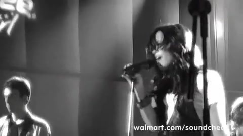 Demi Lovato - Remember December - Walmart Souncheck 1315