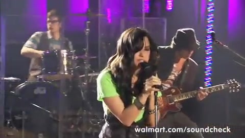 Demi Lovato - Remember December - Walmart Souncheck 1422