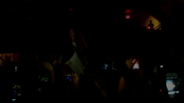 Demi Lovato - Remember December (Live in New York - fan video) 1527