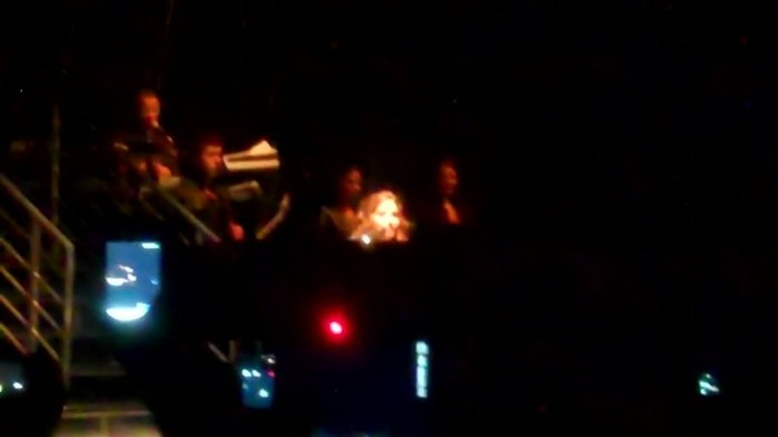 Demi Lovato - Skyscraper (Live in New York - fan video) 567 Demi Lovato - Skyscraper (Live in New York - fan video) 567