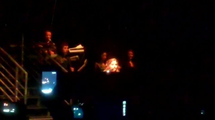 Demi Lovato - Skyscraper (Live in New York - fan video) 570 Demi Lovato - Skyscraper (Live in New York - fan video) 570