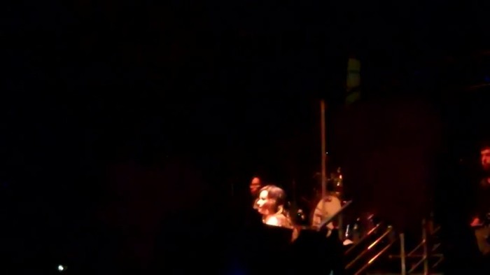 Demi Lovato - Skyscraper (Live in New York - fan video) 592 Demi Lovato - Skyscraper (Live in New York - fan video) 592