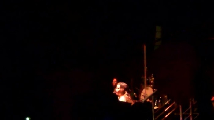 Demi Lovato - Skyscraper (Live in New York - fan video) 594 Demi Lovato - Skyscraper (Live in New York - fan video) 594