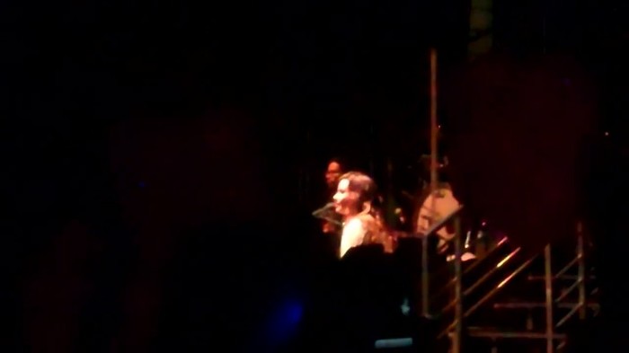 Demi Lovato - Skyscraper (Live in New York - fan video) 624 - Demilush - Skyscraper Live in New York - Fan video Part oo2