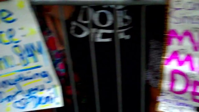 Demi Lovato - Skyscraper (Live in New York - fan video) 197 - Demilush - Skyscraper Live in New York - Fan video Part oo1
