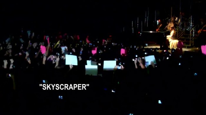 Demi Lovato - Skyscraper (Live in New York - fan video) 1108 - Demilush - Skyscraper Live in New York - Fan video Part oo3