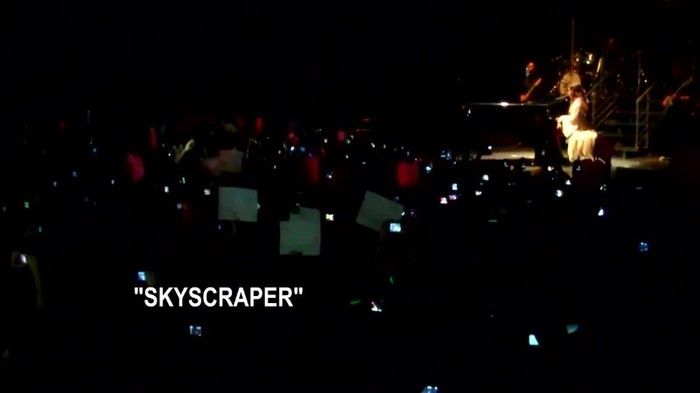 Demi Lovato - Skyscraper (Live in New York - fan video) 1114 - Demilush - Skyscraper Live in New York - Fan video Part oo3