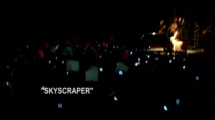 Demi Lovato - Skyscraper (Live in New York - fan video) 1118 - Demilush - Skyscraper Live in New York - Fan video Part oo3