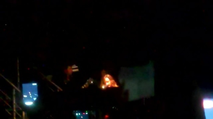 Demi Lovato - Skyscraper (Live in New York - fan video) 1629 - Demilush - Skyscraper Live in New York - Fan video Part oo4