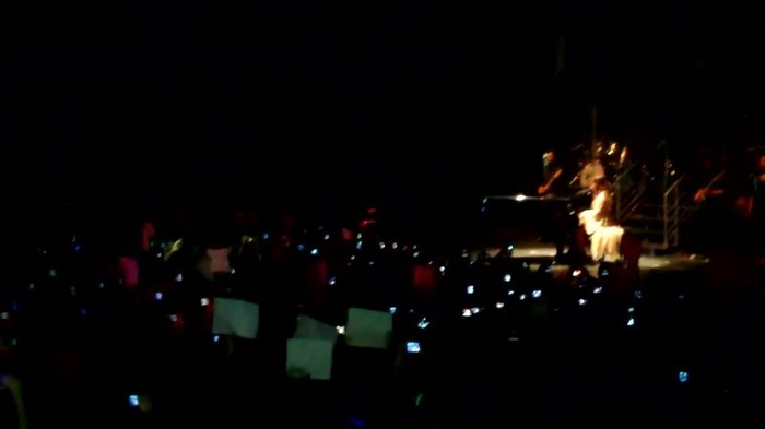 Demi Lovato - Skyscraper (Live in New York - fan video) 1130 - Demilush - Skyscraper Live in New York - Fan video Part oo3