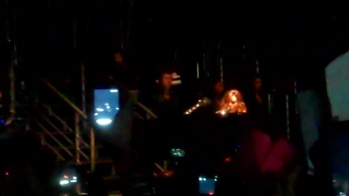Demi Lovato - Skyscraper (Live in New York - fan video) 1148 - Demilush - Skyscraper Live in New York - Fan video Part oo3