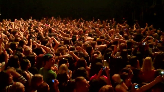 Demi Lovato - Skyscraper (Live in New York - fan video) 258