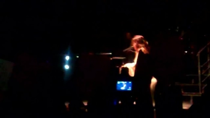 Demi Lovato - Skyscraper (Live in New York - fan video) 1671 - Demilush - Skyscraper Live in New York - Fan video Part oo4