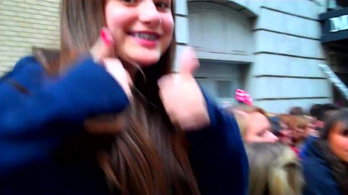 Demi Lovato - Skyscraper (Live in New York - fan video) 260