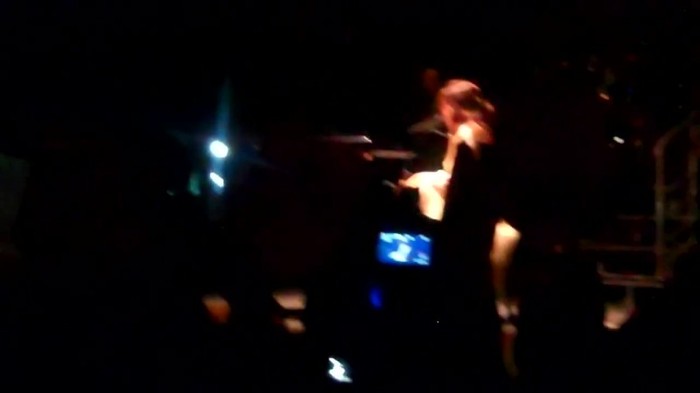 Demi Lovato - Skyscraper (Live in New York - fan video) 1675 - Demilush - Skyscraper Live in New York - Fan video Part oo4