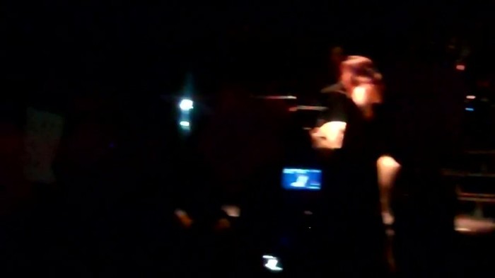 Demi Lovato - Skyscraper (Live in New York - fan video) 1679