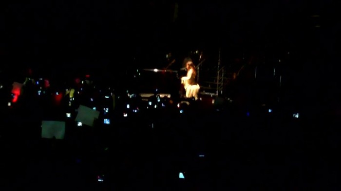 Demi Lovato - Skyscraper (Live in New York - fan video) 1685 - Demilush - Skyscraper Live in New York - Fan video Part oo4