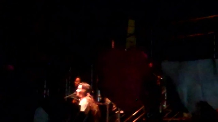 Demi Lovato - Skyscraper (Live in New York - fan video) 711