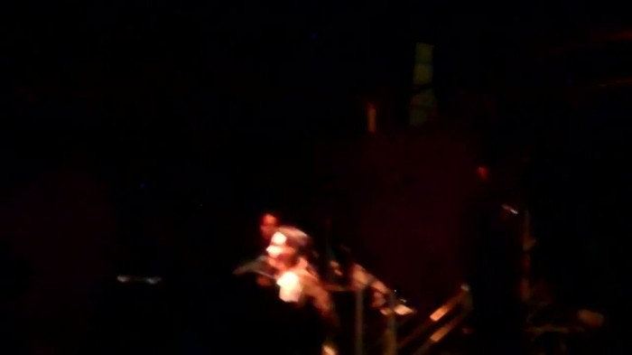 Demi Lovato - Skyscraper (Live in New York - fan video) 732