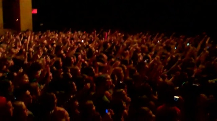 Demi Lovato - Skyscraper (Live in New York - fan video) 295