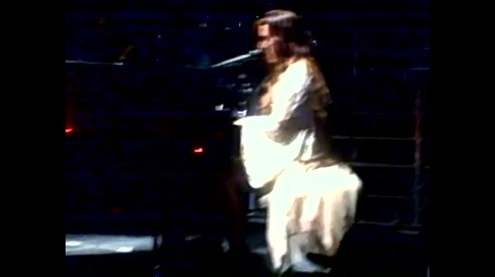 Demi Lovato - Skyscraper (Live in New York - fan video) 1235 - Demilush - Skyscraper Live in New York - Fan video Part oo3