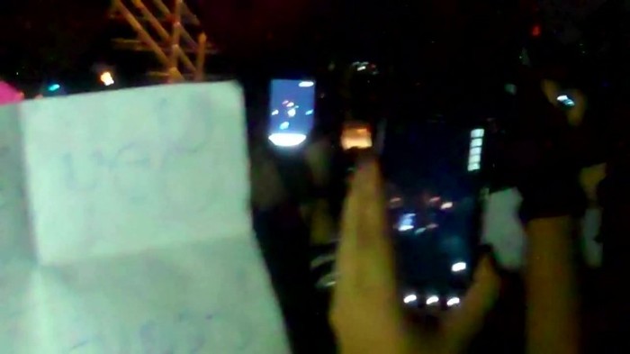 Demi Lovato - Skyscraper (Live in New York - fan video) 328