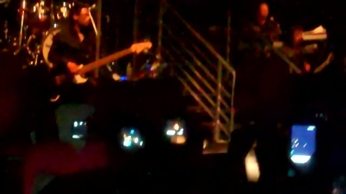 Demi Lovato - Skyscraper (Live in New York - fan video) 338