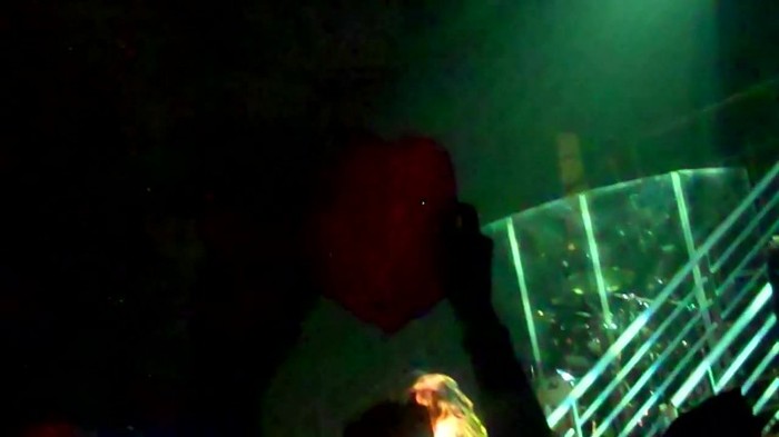 Demi Lovato - Skyscraper (Live in New York - fan video) 1750