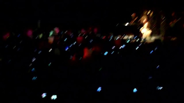 Demi Lovato - Skyscraper (Live in New York - fan video) 355