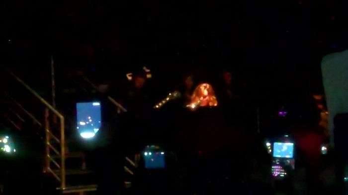 Demi Lovato - Skyscraper (Live in New York - fan video) 1261 - Demilush - Skyscraper Live in New York - Fan video Part oo3