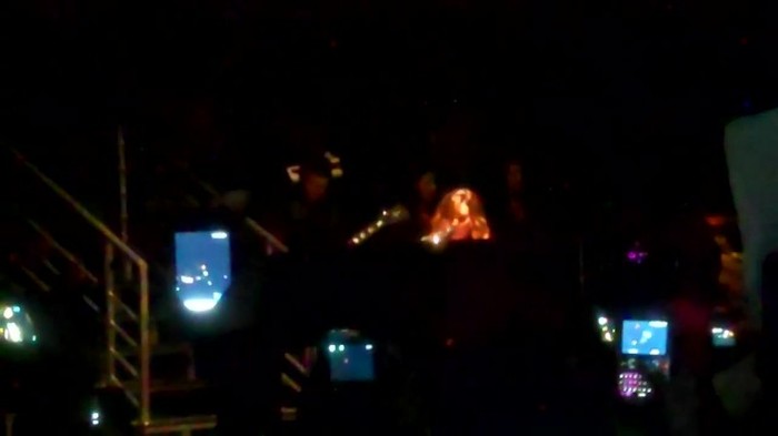 Demi Lovato - Skyscraper (Live in New York - fan video) 1263 - Demilush - Skyscraper Live in New York - Fan video Part oo3