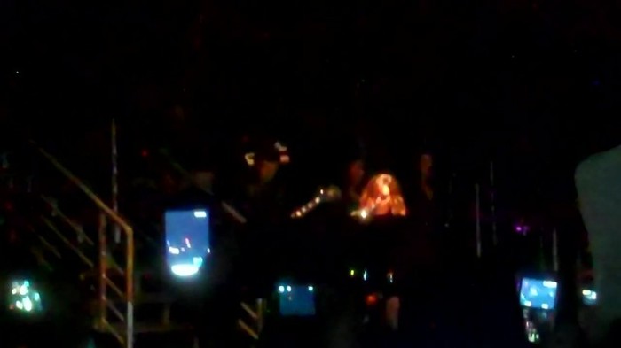 Demi Lovato - Skyscraper (Live in New York - fan video) 1271 - Demilush - Skyscraper Live in New York - Fan video Part oo3