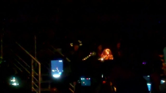 Demi Lovato - Skyscraper (Live in New York - fan video) 1275 - Demilush - Skyscraper Live in New York - Fan video Part oo3