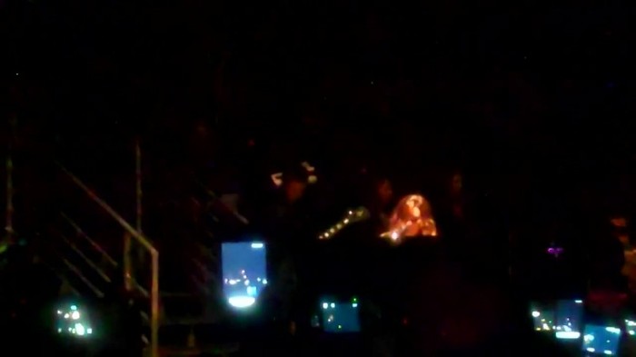 Demi Lovato - Skyscraper (Live in New York - fan video) 1282 - Demilush - Skyscraper Live in New York - Fan video Part oo3