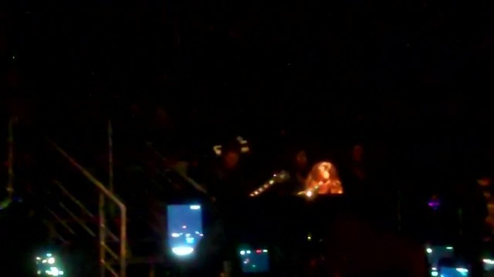 Demi Lovato - Skyscraper (Live in New York - fan video) 1290 - Demilush - Skyscraper Live in New York - Fan video Part oo3