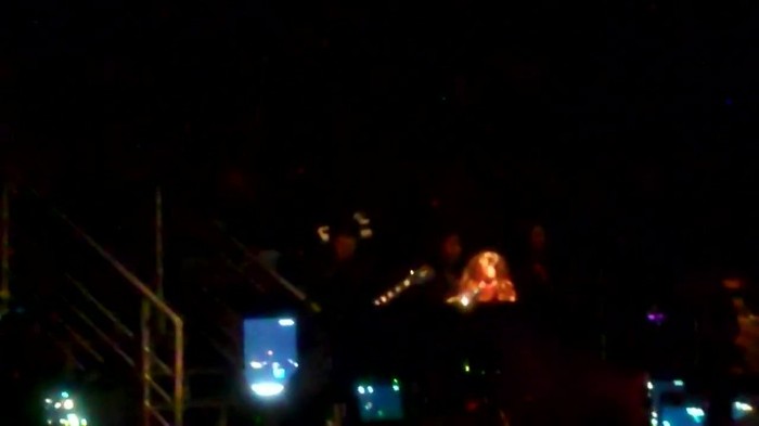 Demi Lovato - Skyscraper (Live in New York - fan video) 1291 - Demilush - Skyscraper Live in New York - Fan video Part oo3