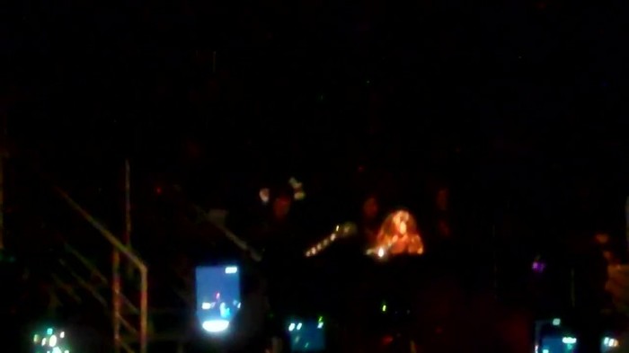 Demi Lovato - Skyscraper (Live in New York - fan video) 1292 - Demilush - Skyscraper Live in New York - Fan video Part oo3